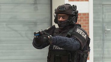 Εικόνα από την επίδειξη του νέου όπλου από την ομοσπονδιακή αστυνομία της Αυστρίας
