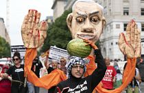 متظاهرون يحتجون على زيارة رئيس الوزراء الإسرائيلي بنيامين نتنياهو إلى البيت الأبيض خلال مسيرة حاشدة، الخميس 25 يوليو 2024، في واشنطن.