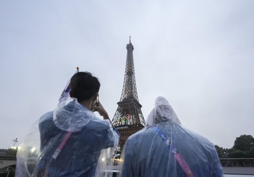 La cérémonie d'ouverture des Jeux de Paris n'a pas été épargnée par la pluie.