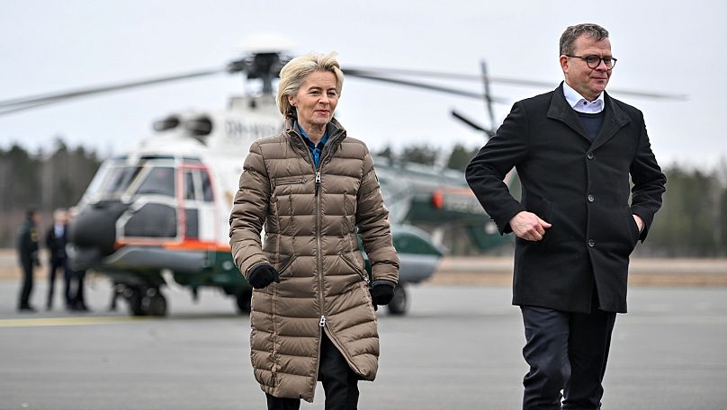 Von der Leyen e Orpo visitaram juntos a fronteira finlandesa em maio deste ano.