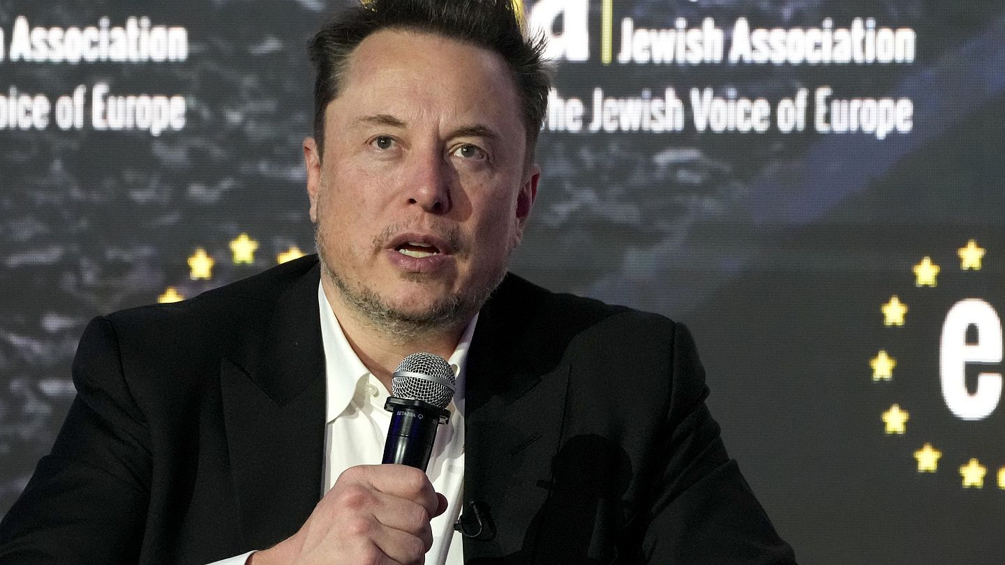 Musk shares manipulated video of Kamala Harris, raising concerns about AI  in politics | Euronews
