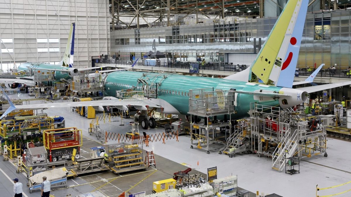 Bir Boeing 737 MAX uçağı Renton, Washington'daki Boeing tesisinde montaj hattında gösteriliyor. 25 Haziran, 2024.