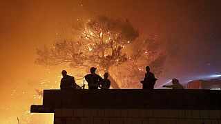 I vigili del fuoco in azione a Tucepi, in Croazia