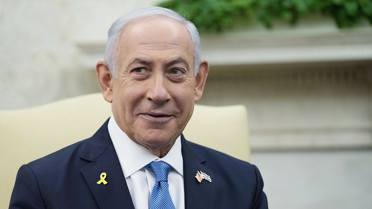 İsrail Başbakanı Binyamin Netanyahu, Beyaz Saray'ın Oval Ofisi'nde ABD Başkanı Joe Biden ile yaptığı görüşmede konuşuyor, 25 Temmuz, 2024.