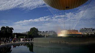 Das olympische Feuer in Paris 2024.