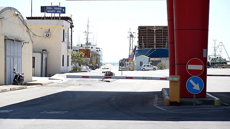 Le port de Shëngjin par où transiterons les migrants 