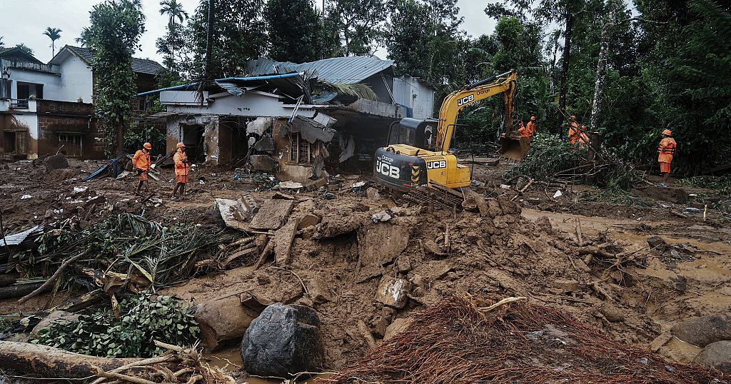 Survivors recount horror of India landslides that killed 201 Survivors recount horror of India landslides that killed 201