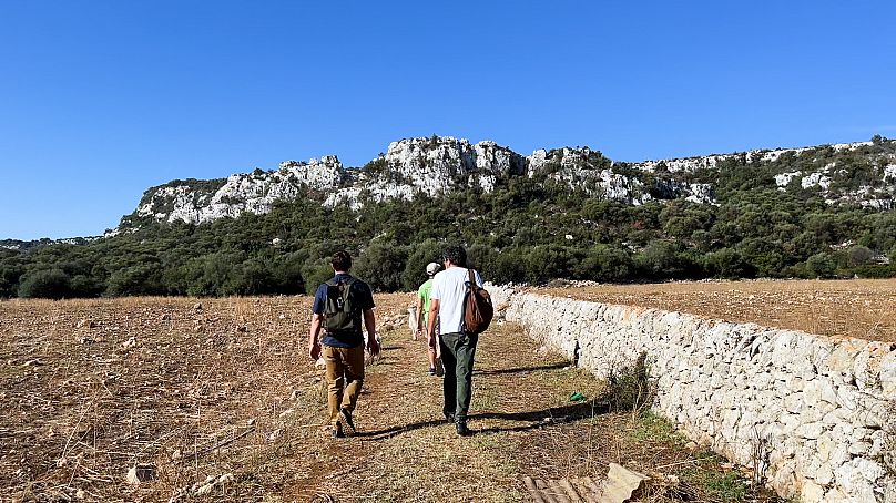 Karstfelsen über der Ebene von Catania