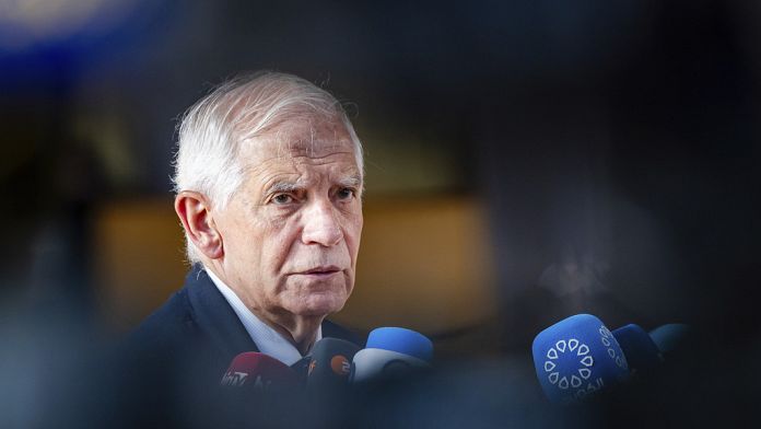 Ue, Borrell in Kirghizistan per rafforzare i rapporti commerciali