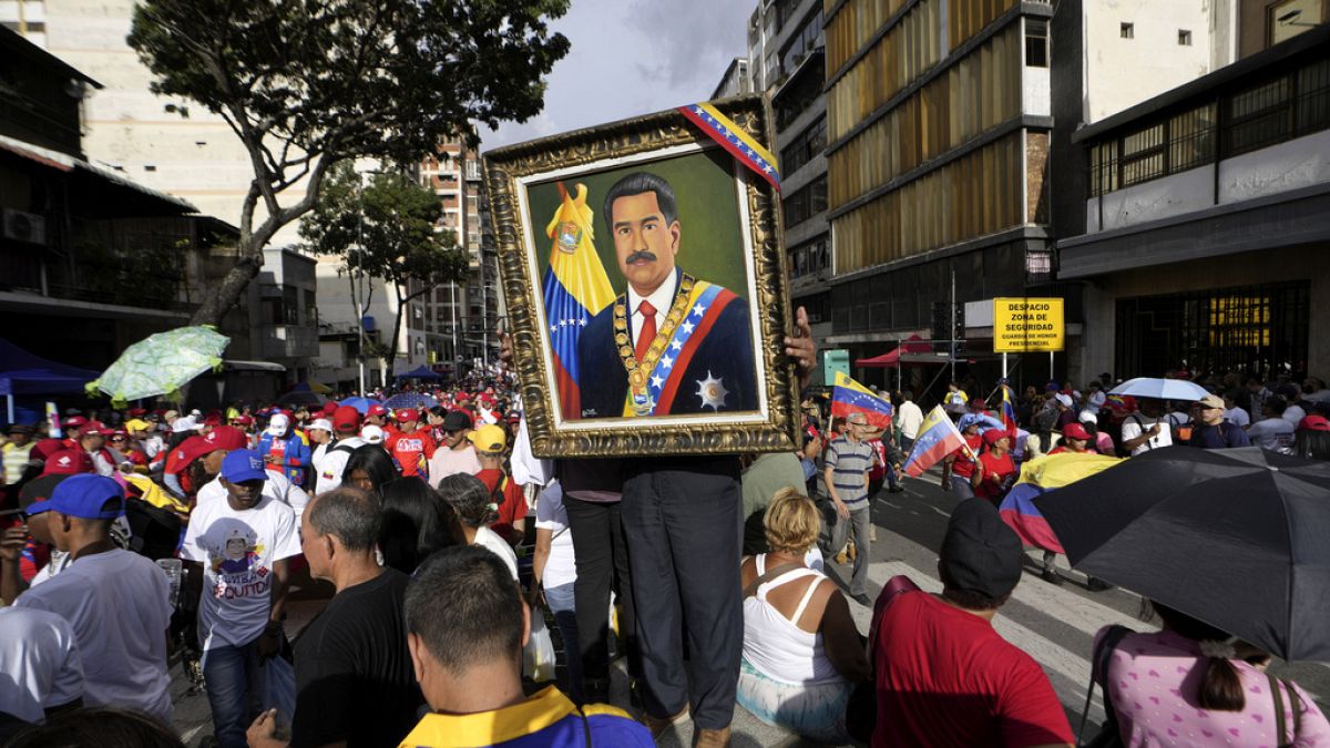 Simpatizantes del presidente Nicolás Maduro se manifiestan 