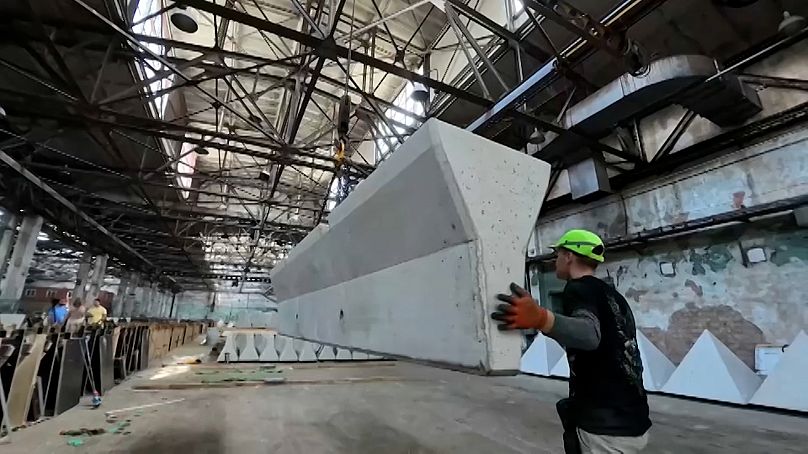 Une usine de fabrication de blocs de béton en Lettonie