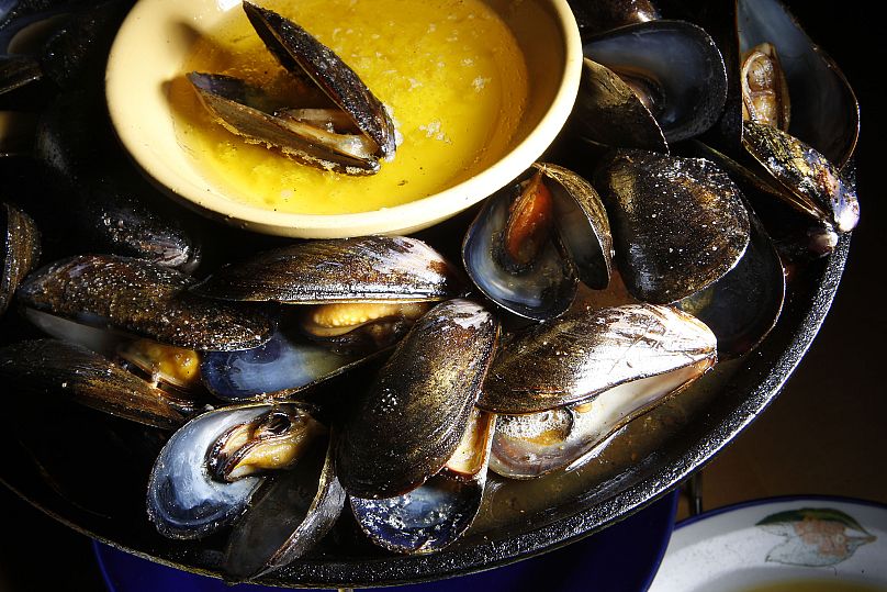 Un plat de moules rôties chez LuLu's à San Francisco, aux États-Unis, le mardi 14 décembre 2010.
