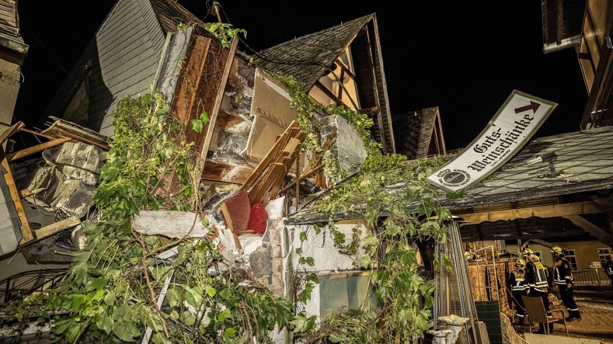 Les débris de l'hôtel qui s'est effondré en Allemagne