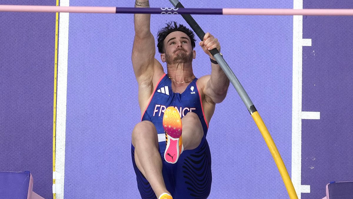 Viral French pole vaulter Anthony Ammirati allegedly gets racy job  