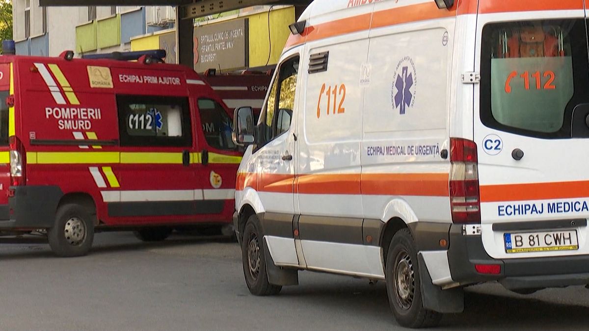 Doctors and nurse arrested after Romanian hospital deaths