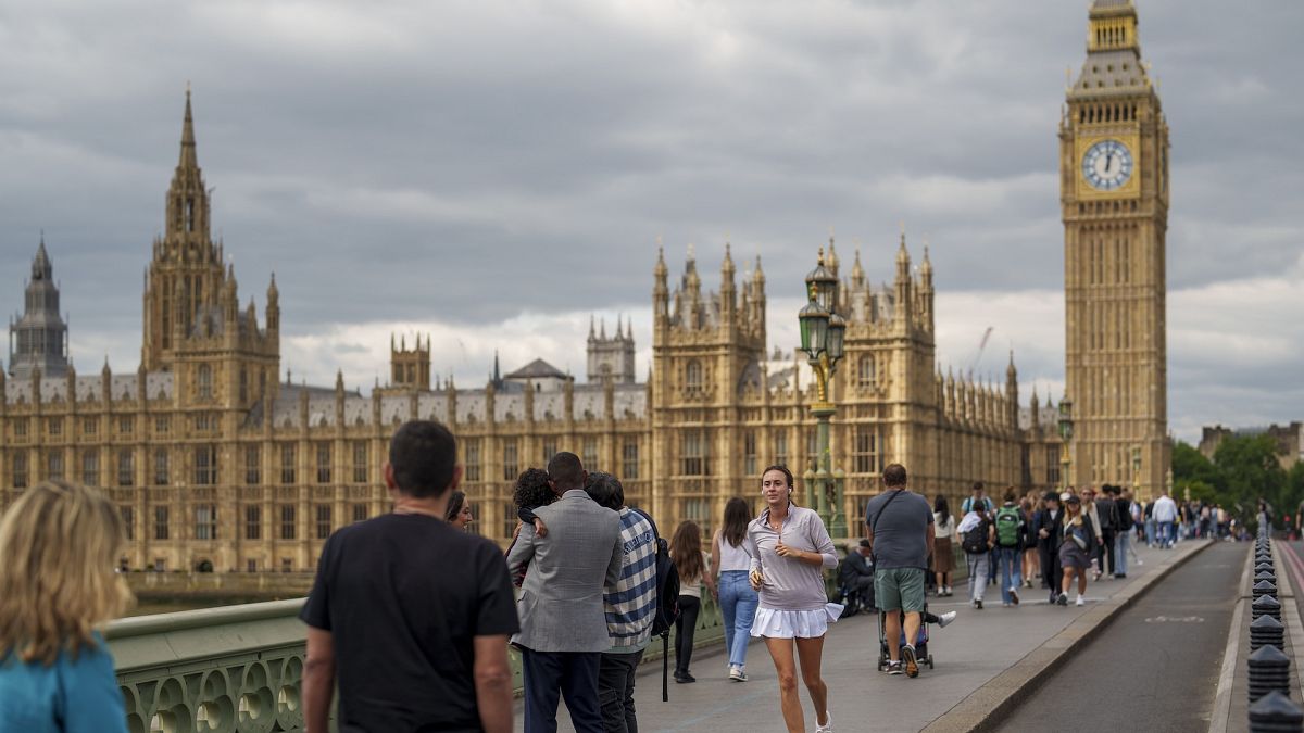 Pound remains on course for worst run of losses in almost a year