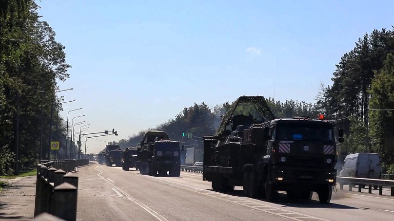 Une colonne des forces armées russes se déplace pour constituer des forces menant des opérations de combat actives avec des formations ukrainiennes dans le district de Soudja.