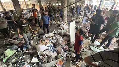 Macerie della scuola attaccata a Gaza