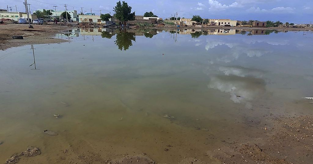 Floods displace thousands of families already in refugee camps in Sudan
