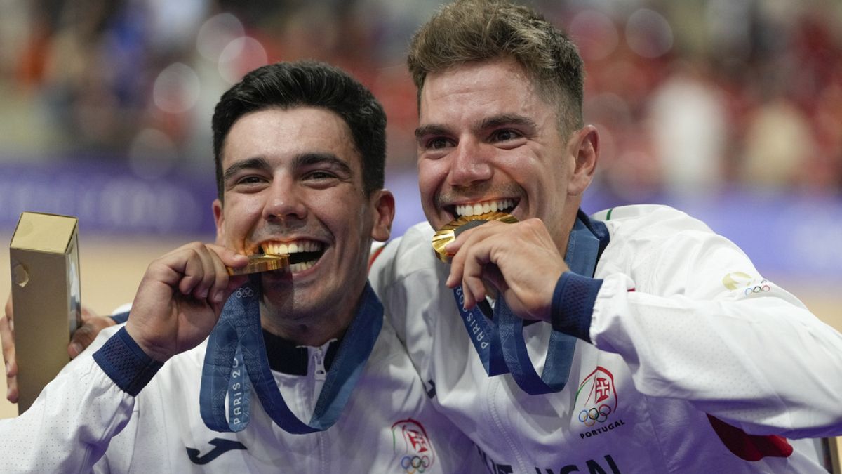 Iuri Leitão e Rui Oliveira conquistam as medalhas de ouro na prova masculina de ciclismo pista, nos Jogos Olímpicos de verão, sábado, 10 de agosto de 2024, em Paris, França.