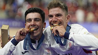 Iuri Leitão e Rui Oliveira conquistam as medalhas de ouro na prova masculina de ciclismo pista, nos Jogos Olímpicos de verão, sábado, 10 de agosto de 2024, em Paris, França.