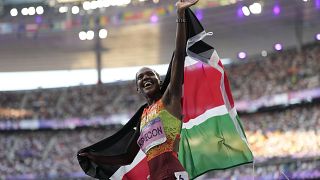 JO Paris 2024 : Kipyegon bat le record sur 1 500 m et prend l'or