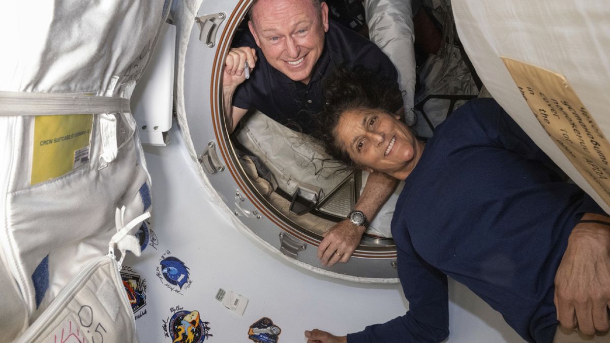 Butch Wilmore és Suni Williams, a NASA két tesztpilótája, 2024. június 13-án