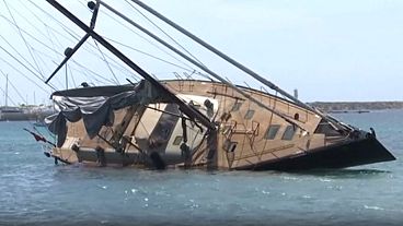 Imagen de uno de los barcos afectados por el temporal en Baleares. Imagen de uno de los barcos afectados por el temporal en Baleares.