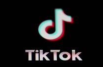 TikTok yeme alışkanlıklarını olumsuz şekilde etkileyebiliyor.