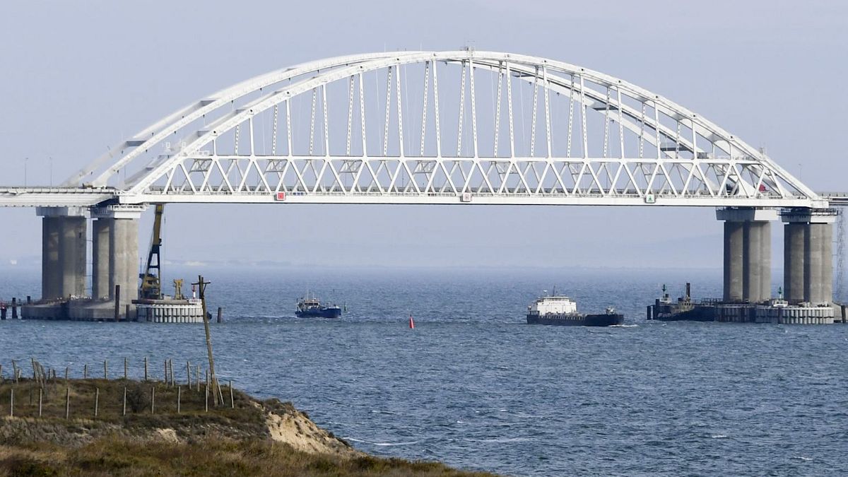 Il ponte che collega la Crimea alla Russia