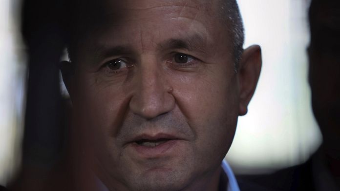 Bulgaria: il presidente Radev boccia il governo provvisorio e avvia la crisi politica