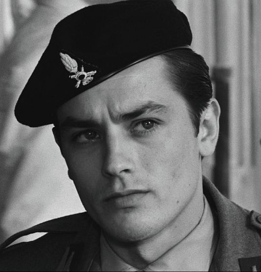 Alain Delon, a katona, a Rocco és fivérei című filmben