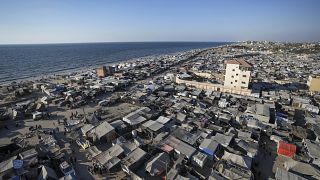 Gaza faces cash crisis as main banks halt operations