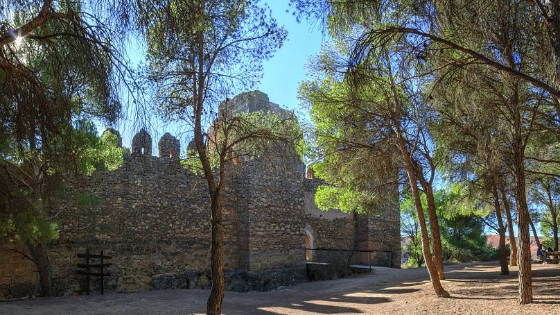 I resti dell'antico castello di Anento