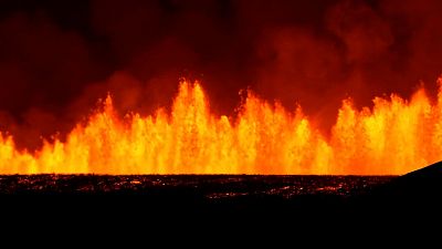 Lava fountains near Grindavik