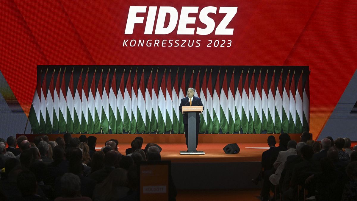 O primeiro-ministro húngaro, Viktor Orban, discursa durante um congresso do partido governamental húngaro Fidesz