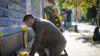 Zelenskyy presta homenagem no dia da Independência da Ucrânia