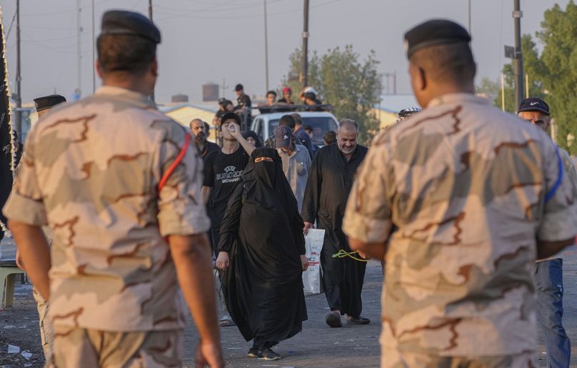 مسيرة للمسلمين الشيعة إلى كربلاء لإحياء ذكرى الأربعين، في بغداد، العراق، الخميس 22 أغسطس 2024. 