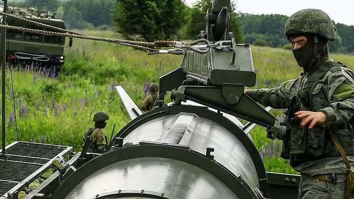 Ucraina, bombardamento su hotel a Kramatorsk: due giornalisti Reuters feriti e uno disperso