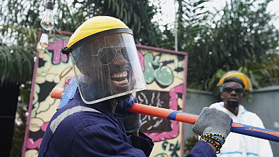 Nigeria's 'Rage Room': swinging sledgehammers to beat stress