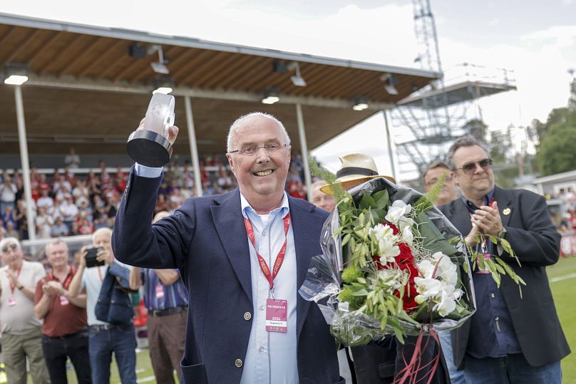 Eriksson est célébré pour ses efforts au Degerfors IF à Stora Valla à Degerfors, Suède, le samedi 1er juin 2024.