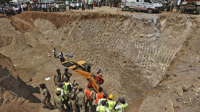 9 men killed in Zambia quarry gravel collapse | Africanews