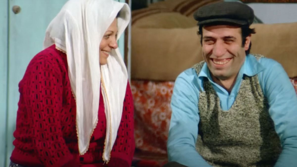 Sevil Üstekin, merhum oyuncu Kemal Sunal ile Kapıcılar Kralı filminde rol almıştı.