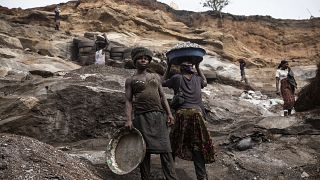 Le Burkina nationalise 2 mines d'or pour résoudre un conflit juridique