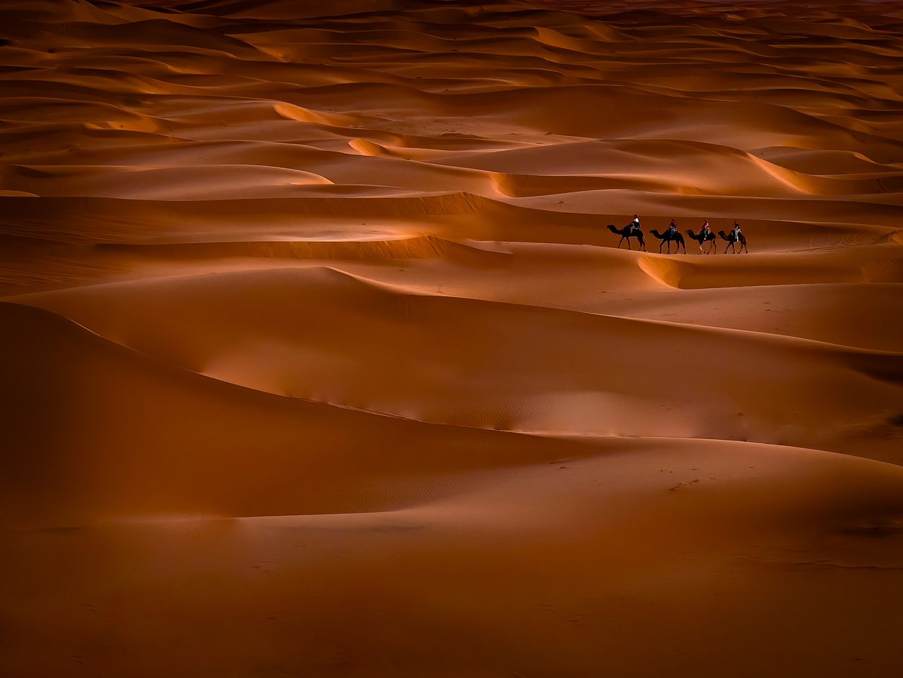 'Sahara Surfing' by Khalid Mahmood (Travel category, 1st place) 