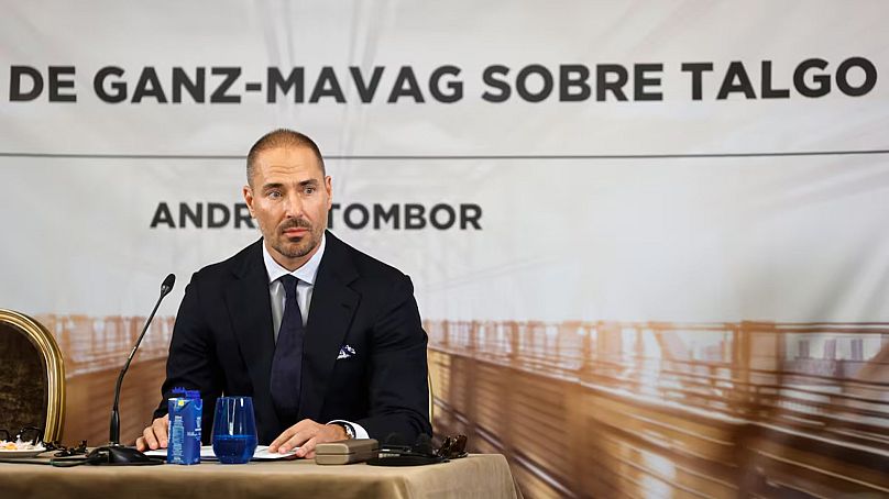 Tombor András Ganz Mávag képviselő júliusi sajtótájékoztatója Madridban