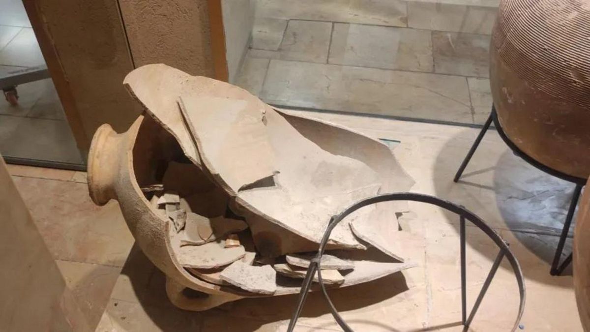 Oops! 3,500-year-old Bronze Age jar smashed by boy in Israel Museum