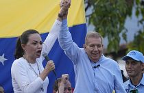 La leader dell'opposizione venezuelana Maria Corina Machado con ilcandidato alle presidenziali Edmundo González