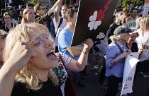 Una protesta ante el parlamento después de que el gobierno no lograra reunir el apoyo suficiente para liberalizar las leyes antiaborto del país, 23 de julio de 2024.