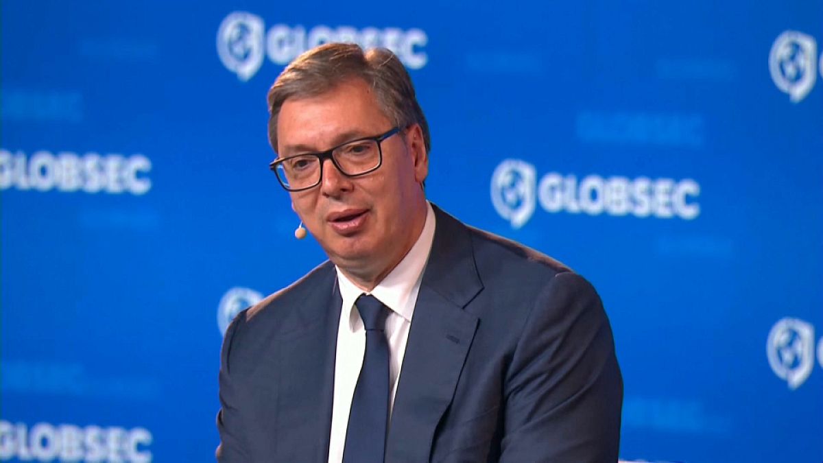 Il presidente serbo Aleksandar Vučić interviene al forum GLOBESEC di Praga, 31 agosto 2024.